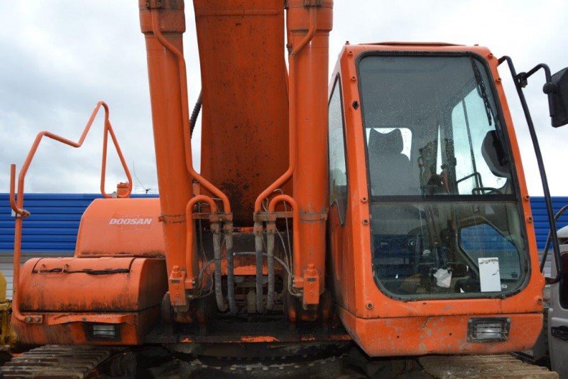 Гусеничный экскаватор Doosan S420LC-V