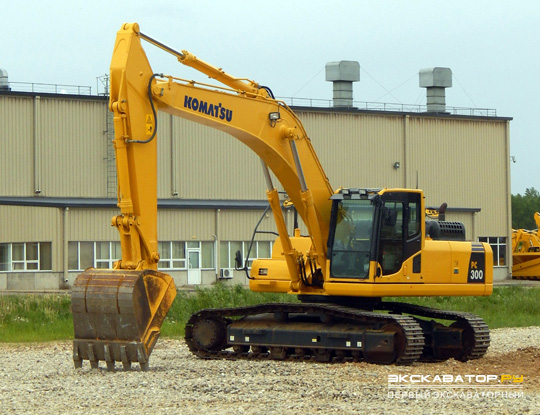 Гусеничный экскаватор Komatsu PC300-8M0