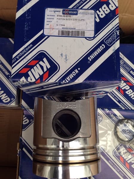 Поршень 6150-32-2110