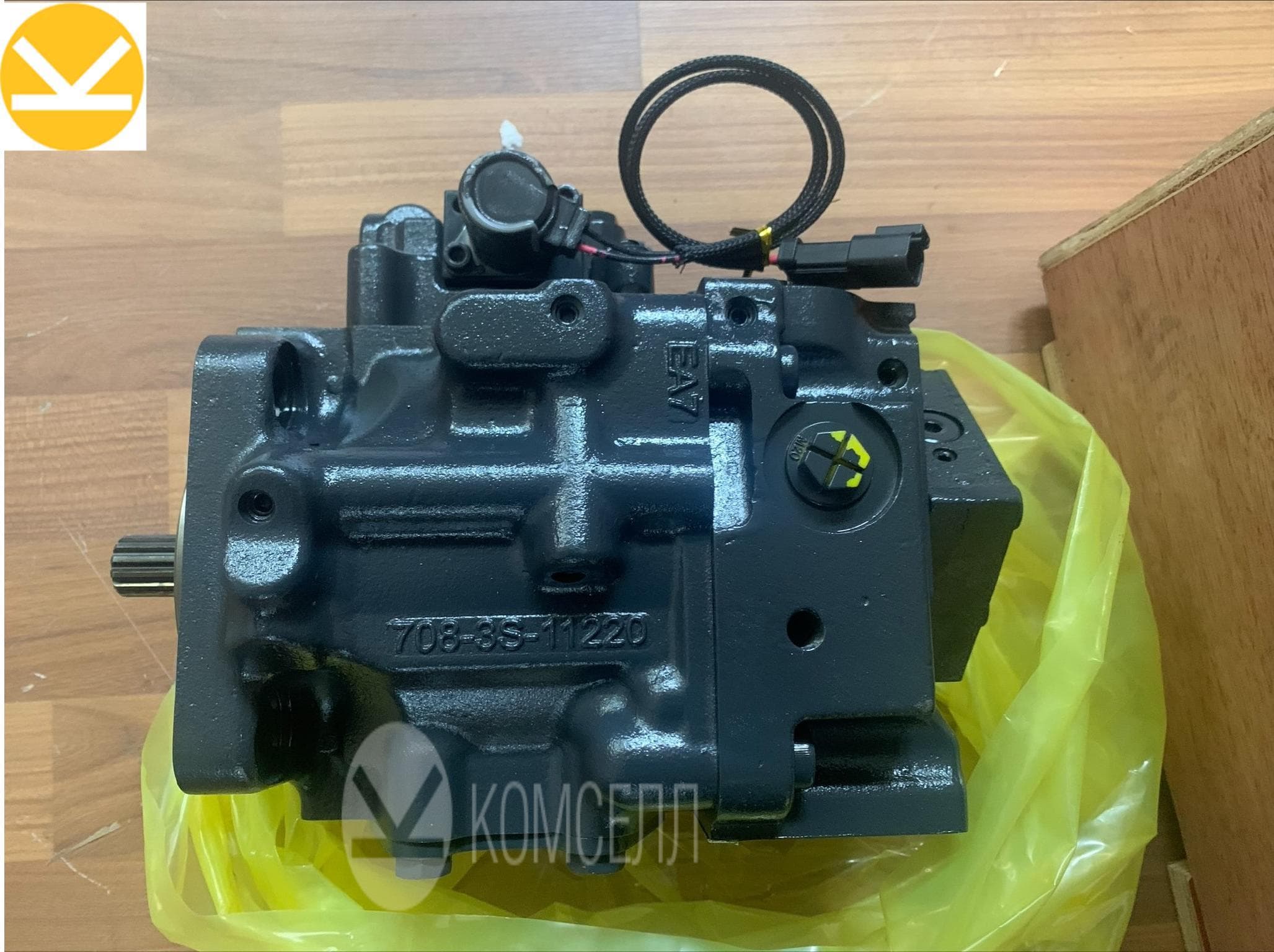 Гидравлический насос 708-3S-11220